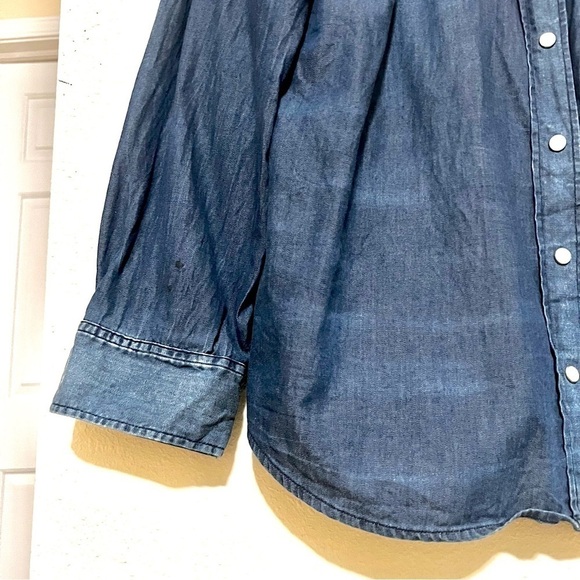 CHICO’S Denim Shacket pocket mother pearl buttons chambray women size Large - Picture 4 of 11
